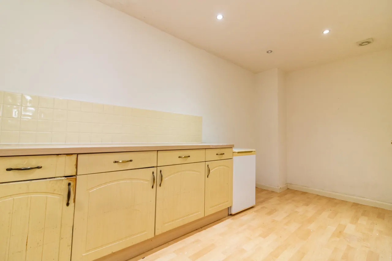 Oakwood Road, Leicester, Leicester, LE4 0BD, photo 8