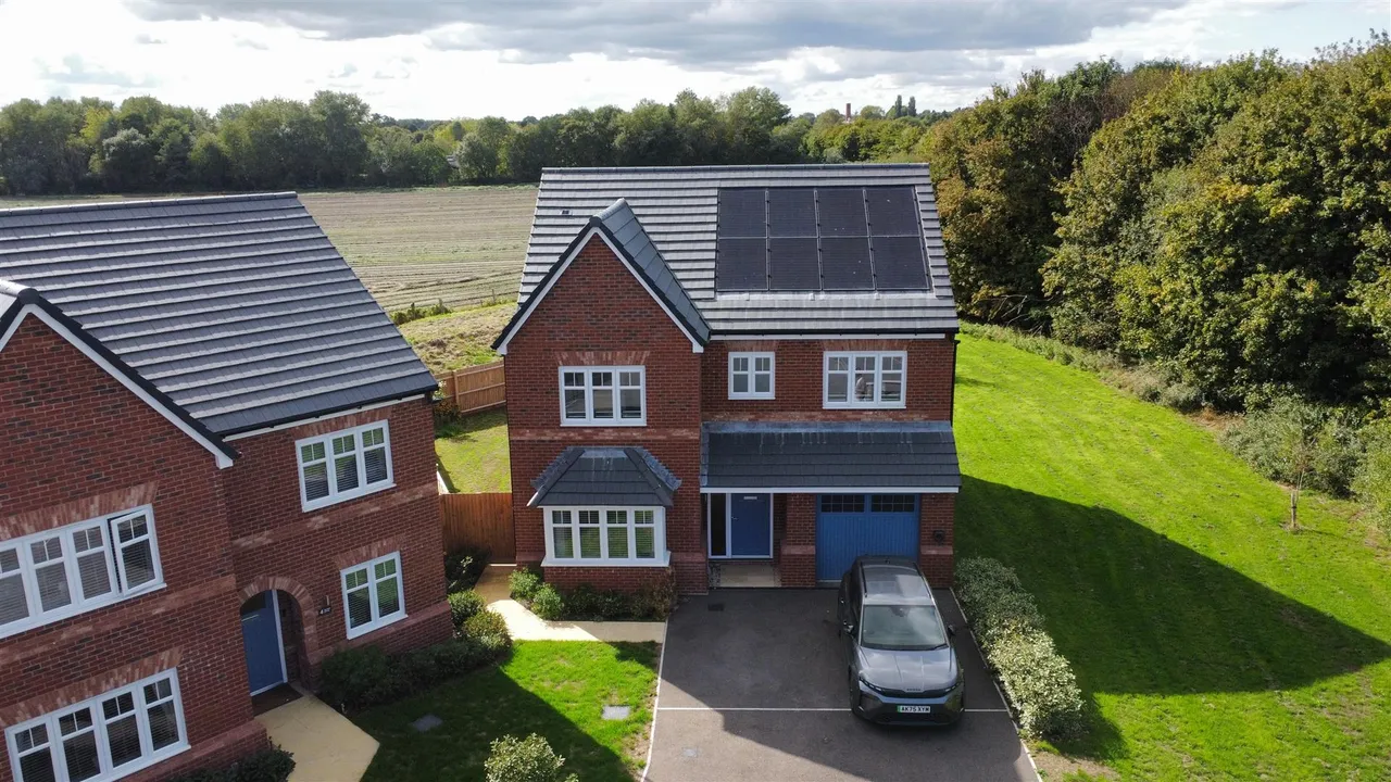 Burton Drive, Devizes, SN10, photo 24
