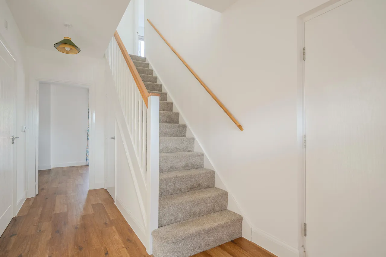 Burton Drive, Devizes, SN10, photo 13