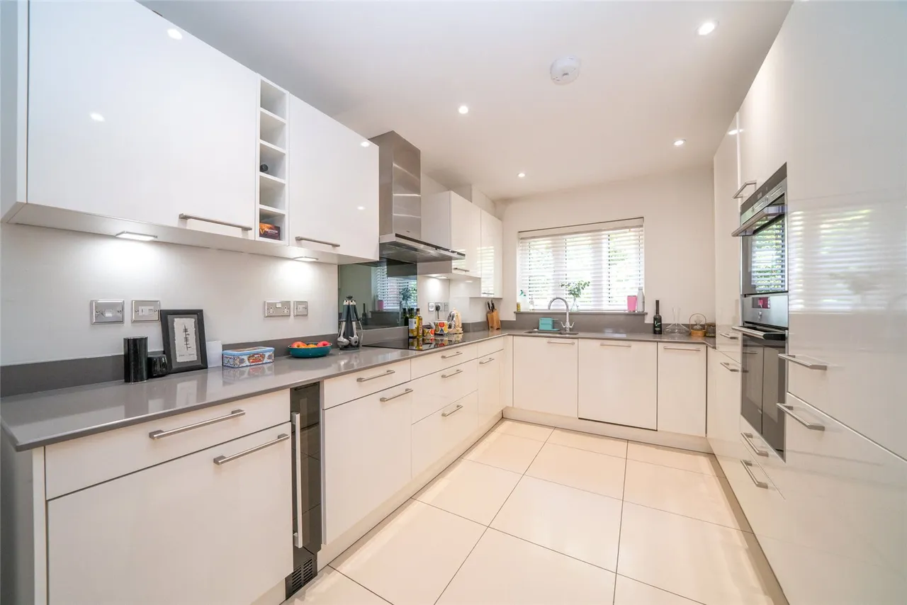 Heron Close, Wheathampstead, AL4, photo 5