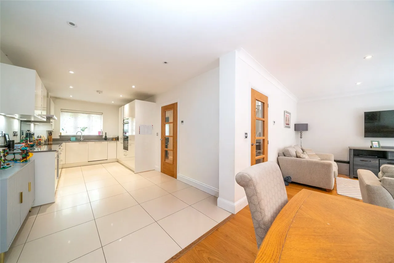 Heron Close, Wheathampstead, AL4, photo 6
