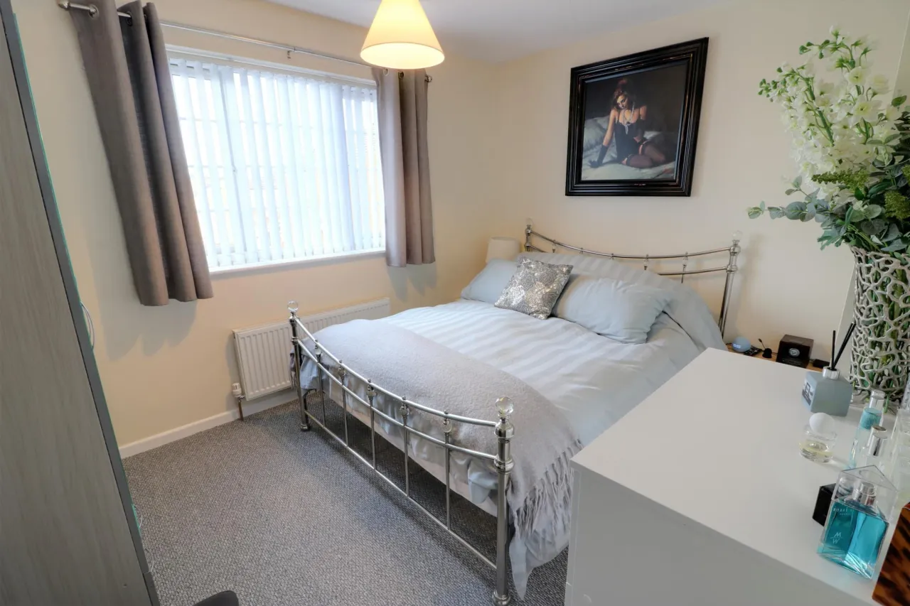 Holt Crescent, Cannock, photo 6
