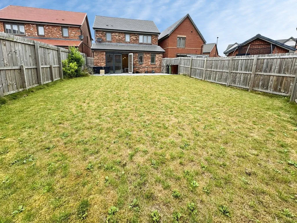 Newcastle Upon Tyne NE12 5AR, NE12, photo 16