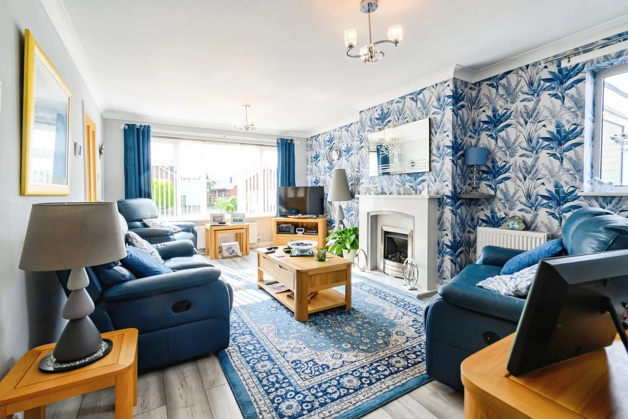 Westerdale Drive, Bolton, BL3, photo 2
