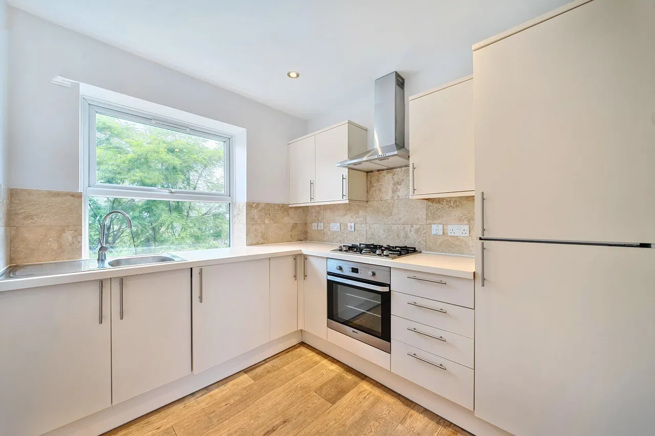 Whateley Road, SE22, photo 3