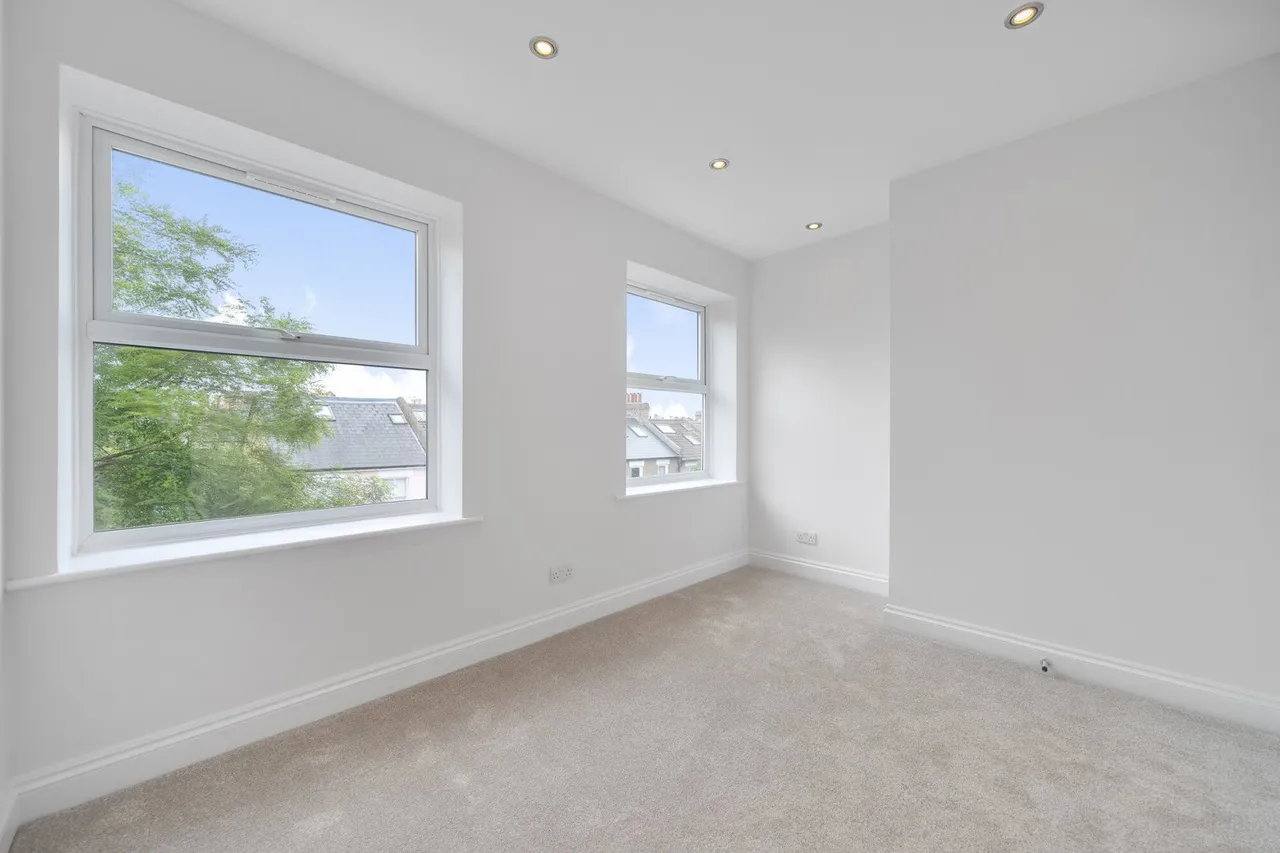 Whateley Road, SE22, photo 13
