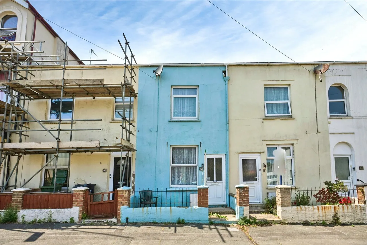 3 bed house for sale, Fitzroy Street, Sandown, PO36