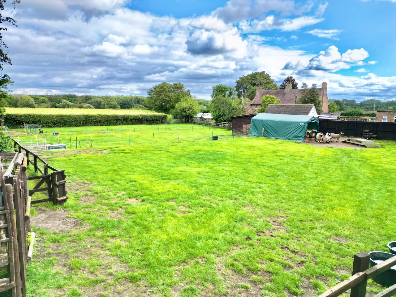 Heath Road, Bromstead, TF10, photo 19