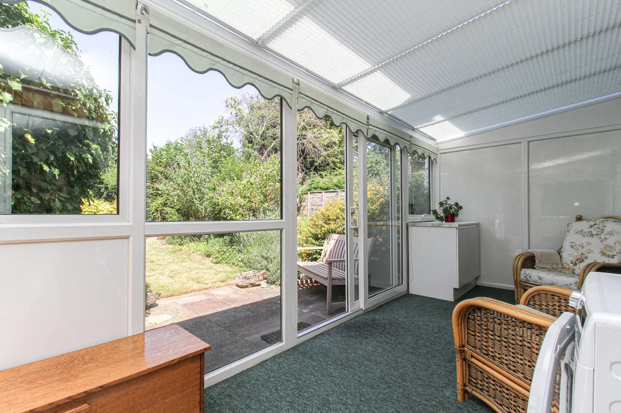 Blunden Road, Farnborough, GU14 8QL, photo 11