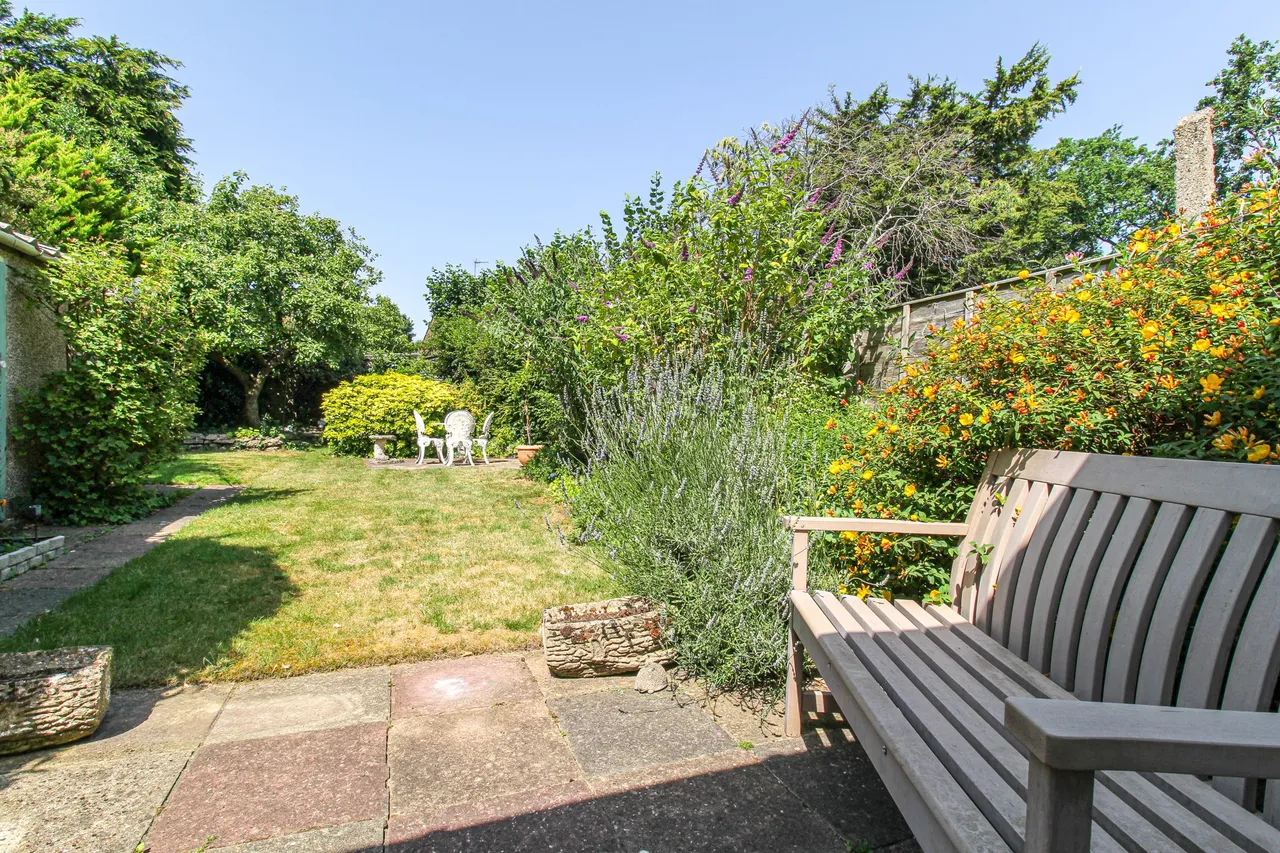 Blunden Road, Farnborough, GU14 8QL, photo 19