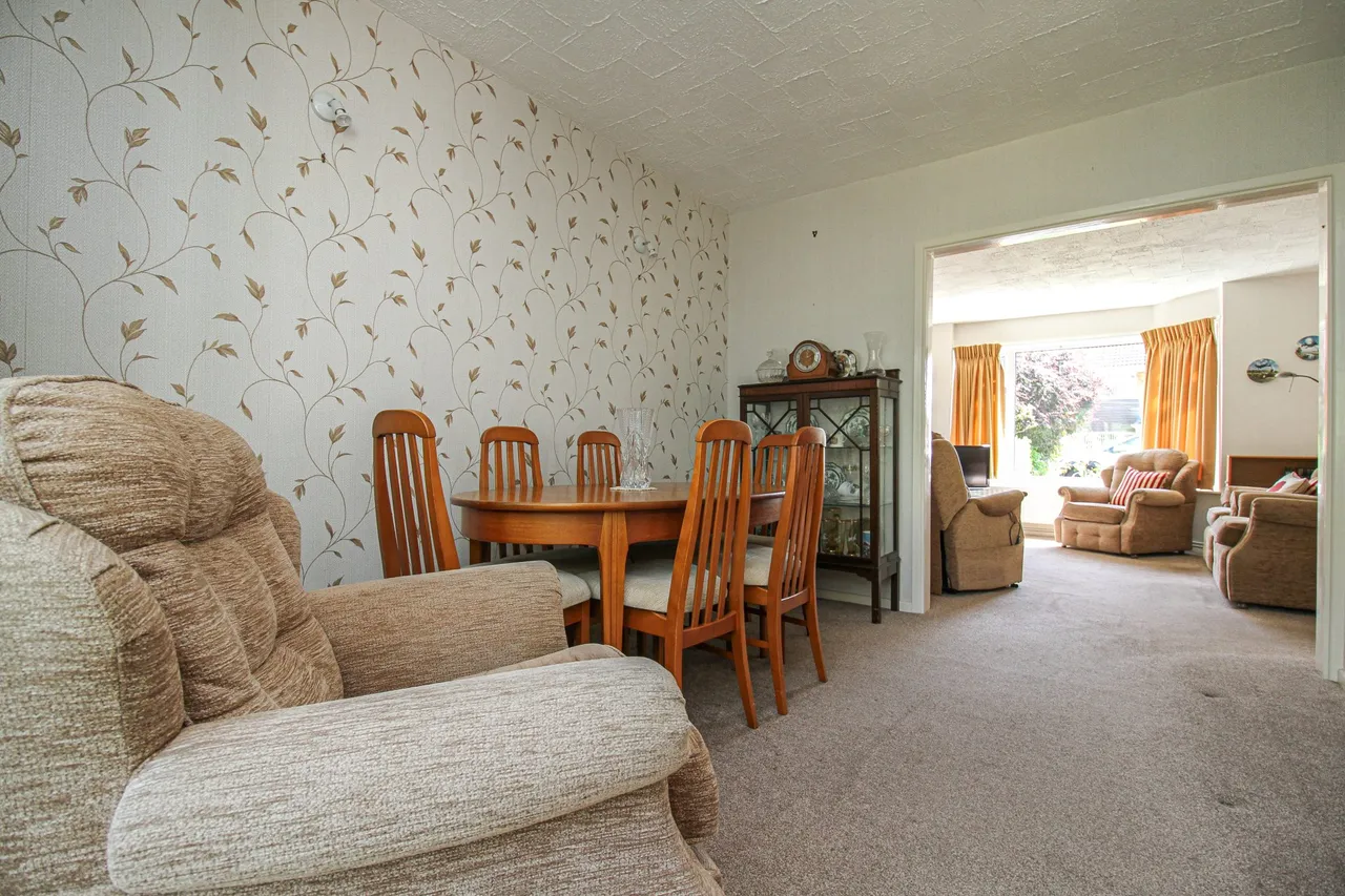Blunden Road, Farnborough, GU14 8QL, photo 4