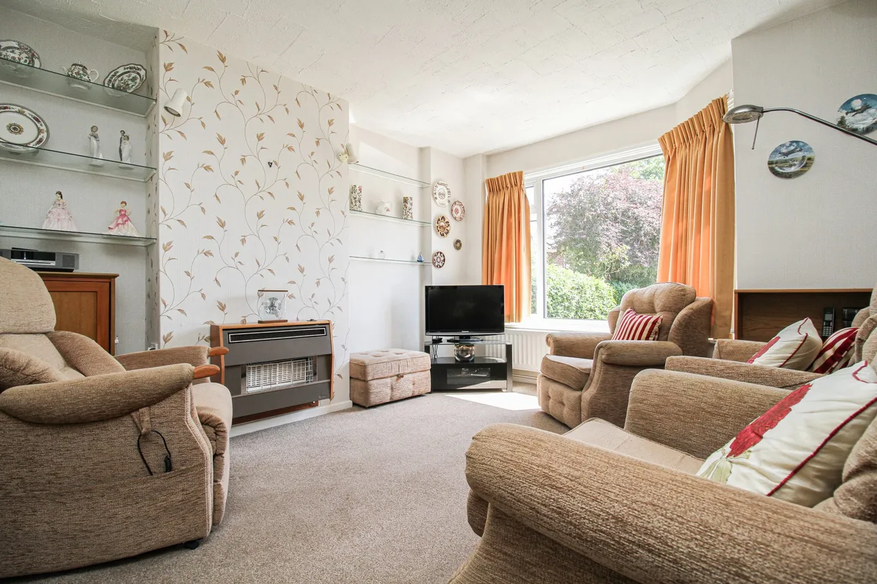 Blunden Road, Farnborough, GU14 8QL, photo 3