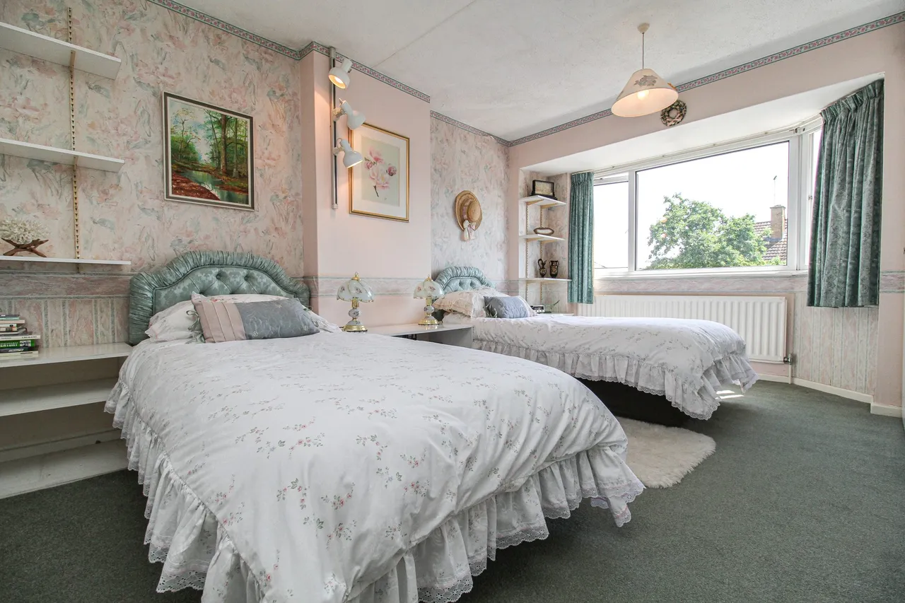 Blunden Road, Farnborough, GU14 8QL, photo 16