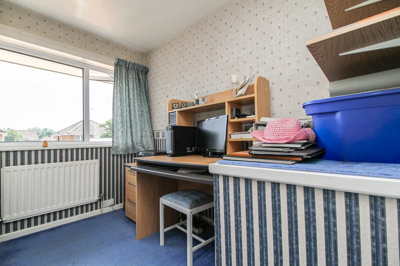 Blunden Road, Farnborough, GU14 8QL, photo 9