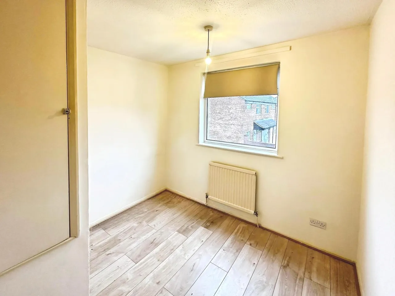 Peregrine Road, Lewsey Farm, LU4, photo 17