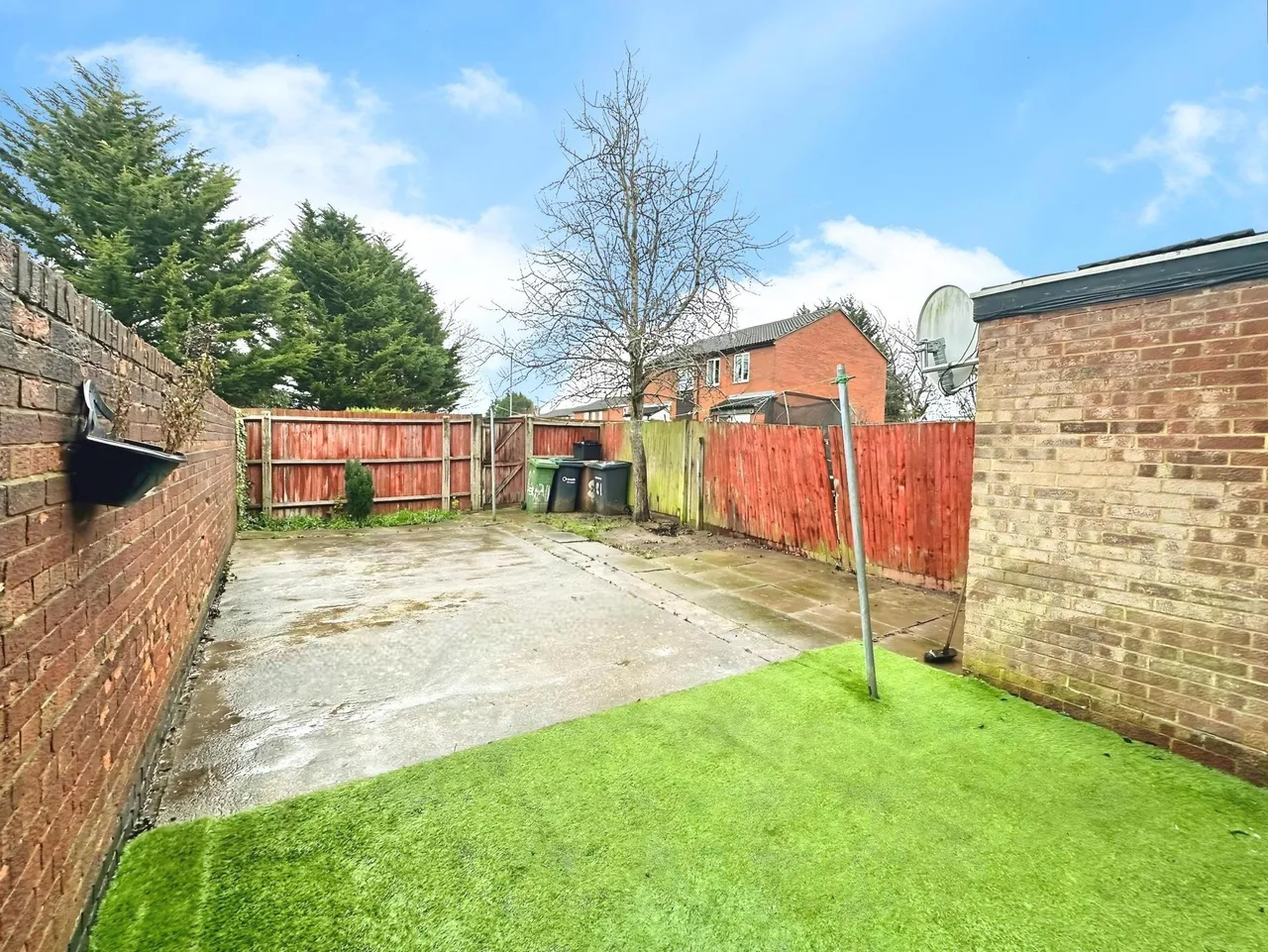 Peregrine Road, Lewsey Farm, LU4, photo 19