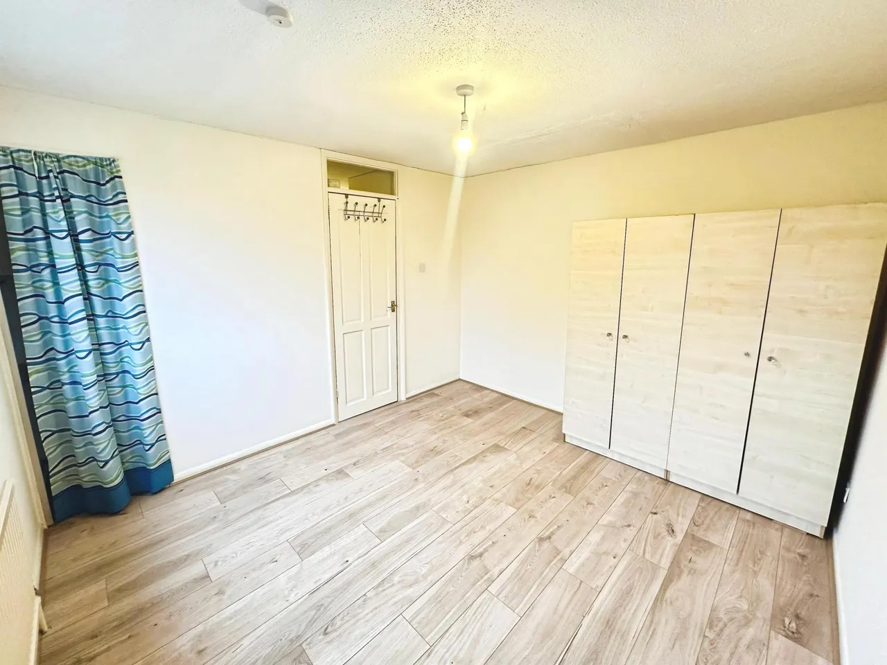 Peregrine Road, Lewsey Farm, LU4, photo 15