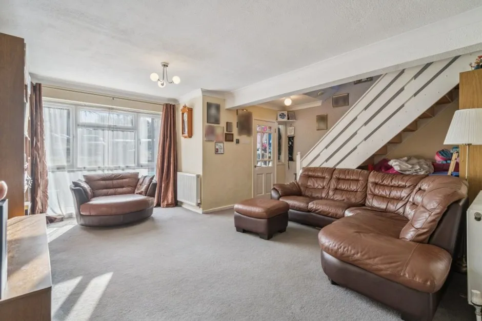 Finians Close, Uxbridge, UB10, photo 3