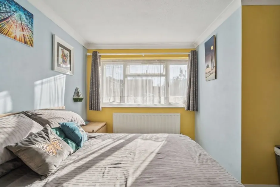 Finians Close, Uxbridge, UB10, photo 12