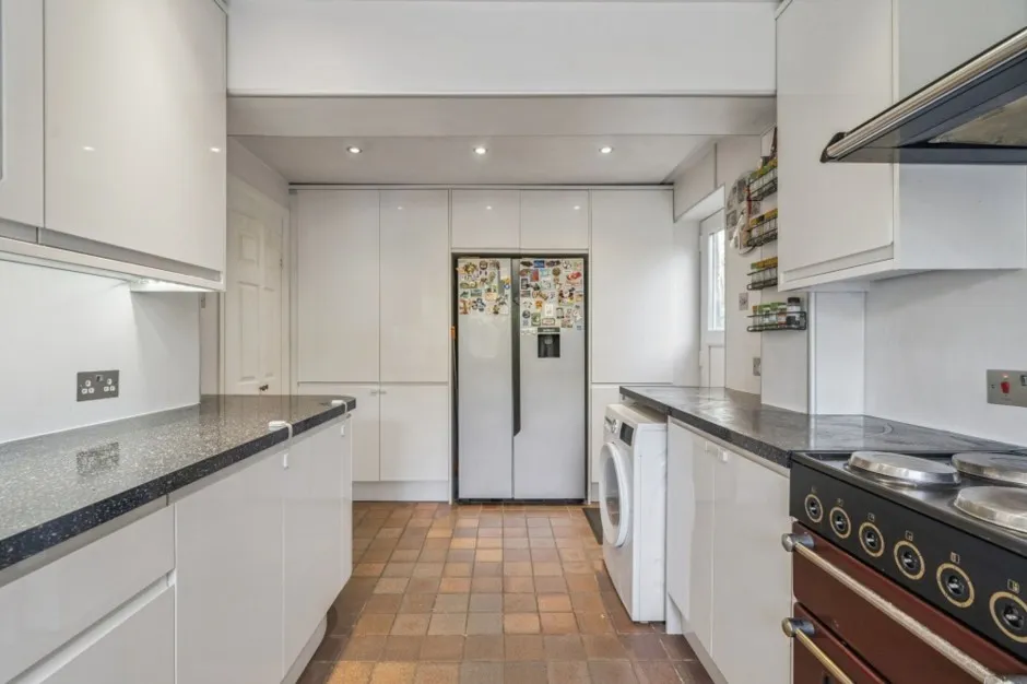 Finians Close, Uxbridge, UB10, photo 4