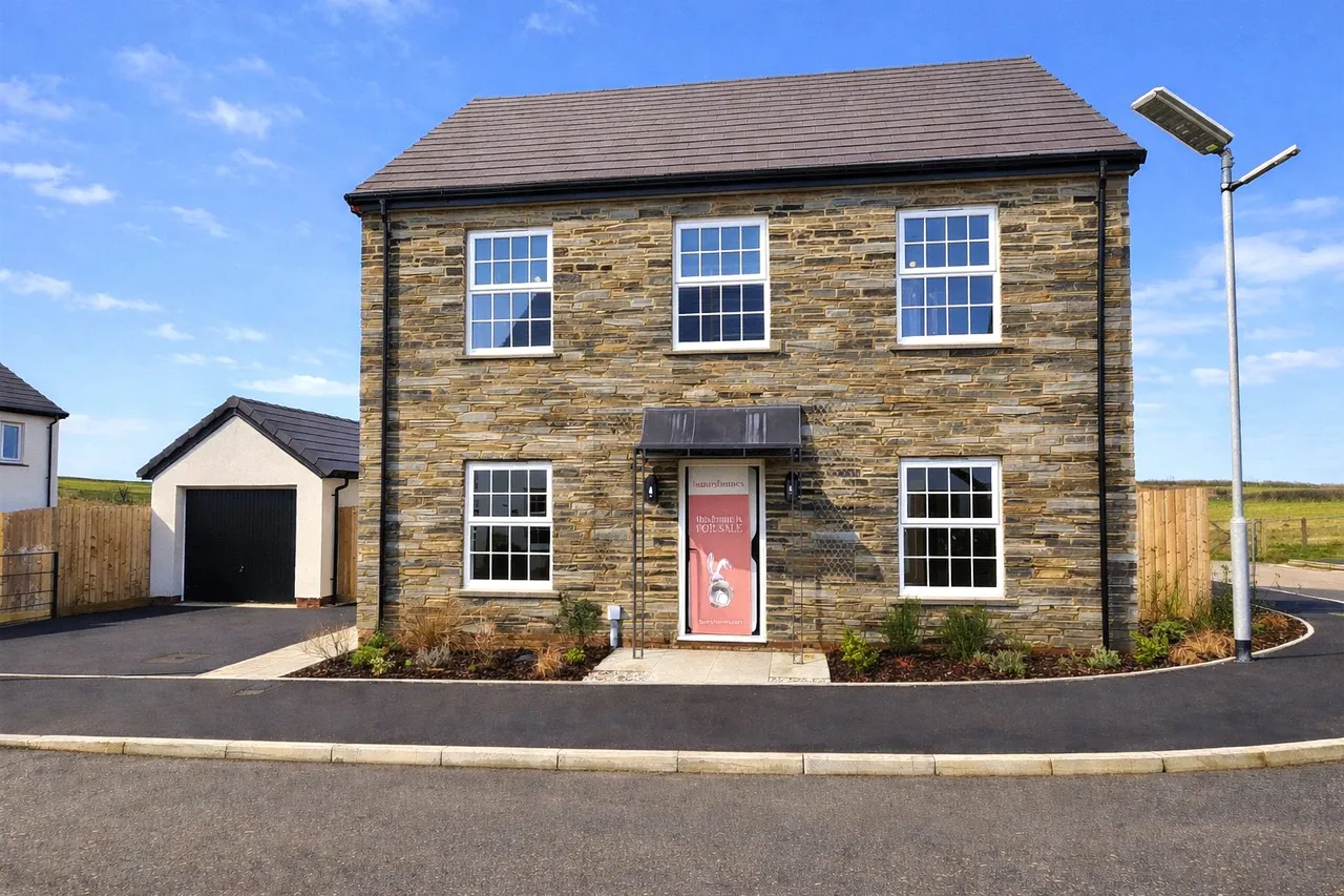 4 bed house for sale, Lord Meadow, Kilkhampton, EX23