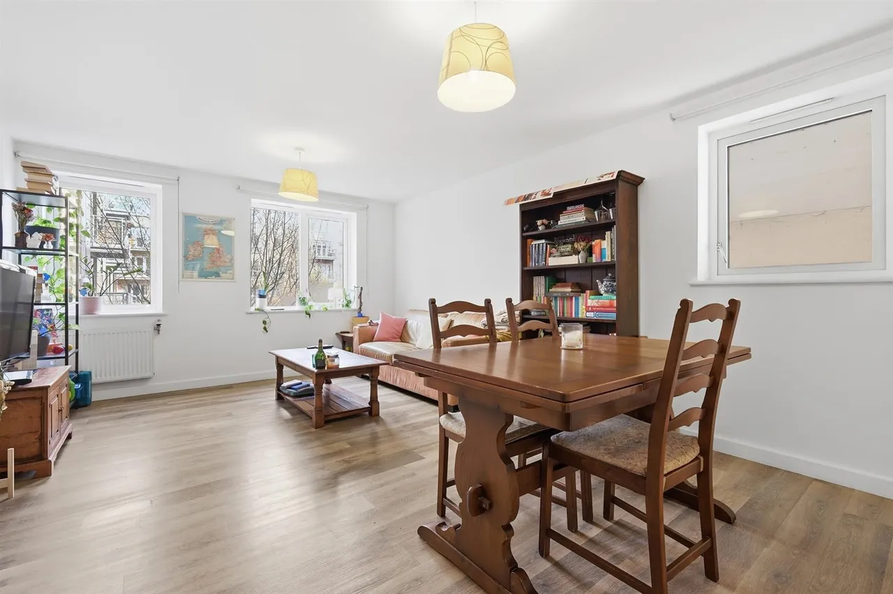 Seven Sisters Road, London, N4, photo 3