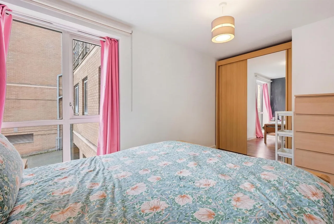 Seven Sisters Road, London, N4, photo 6
