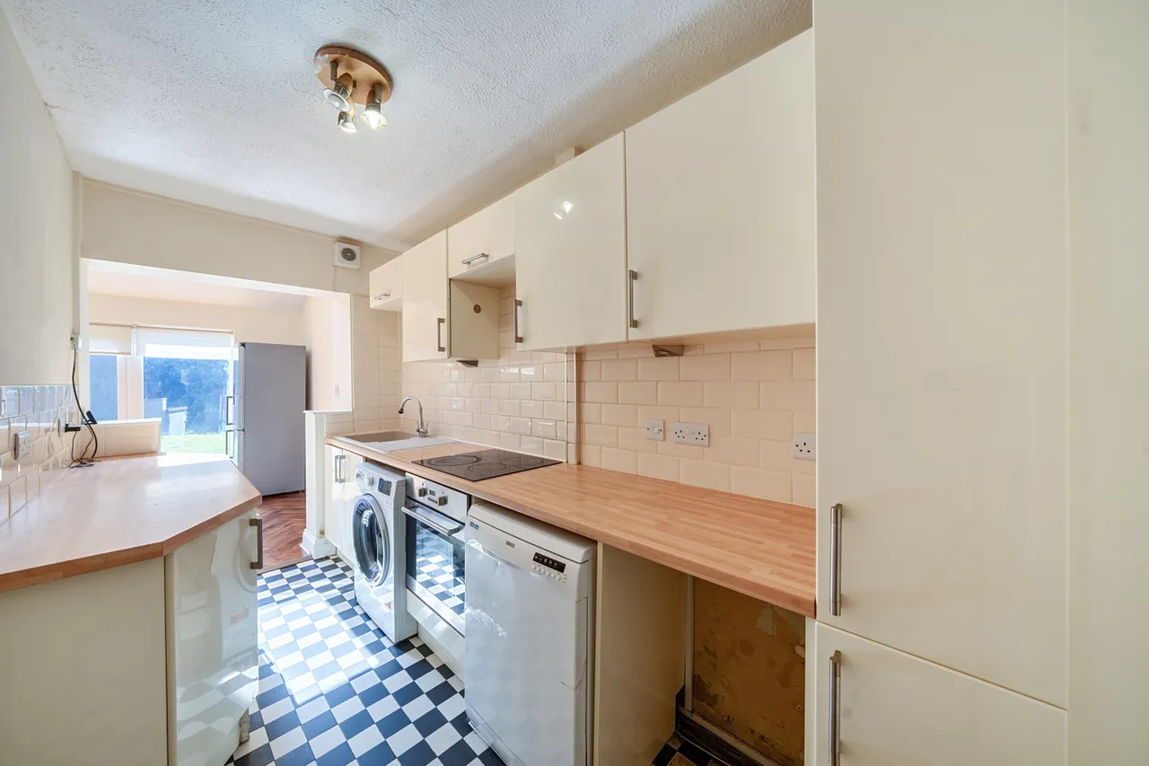 Waverley Road, Harrow, HA2, photo 3