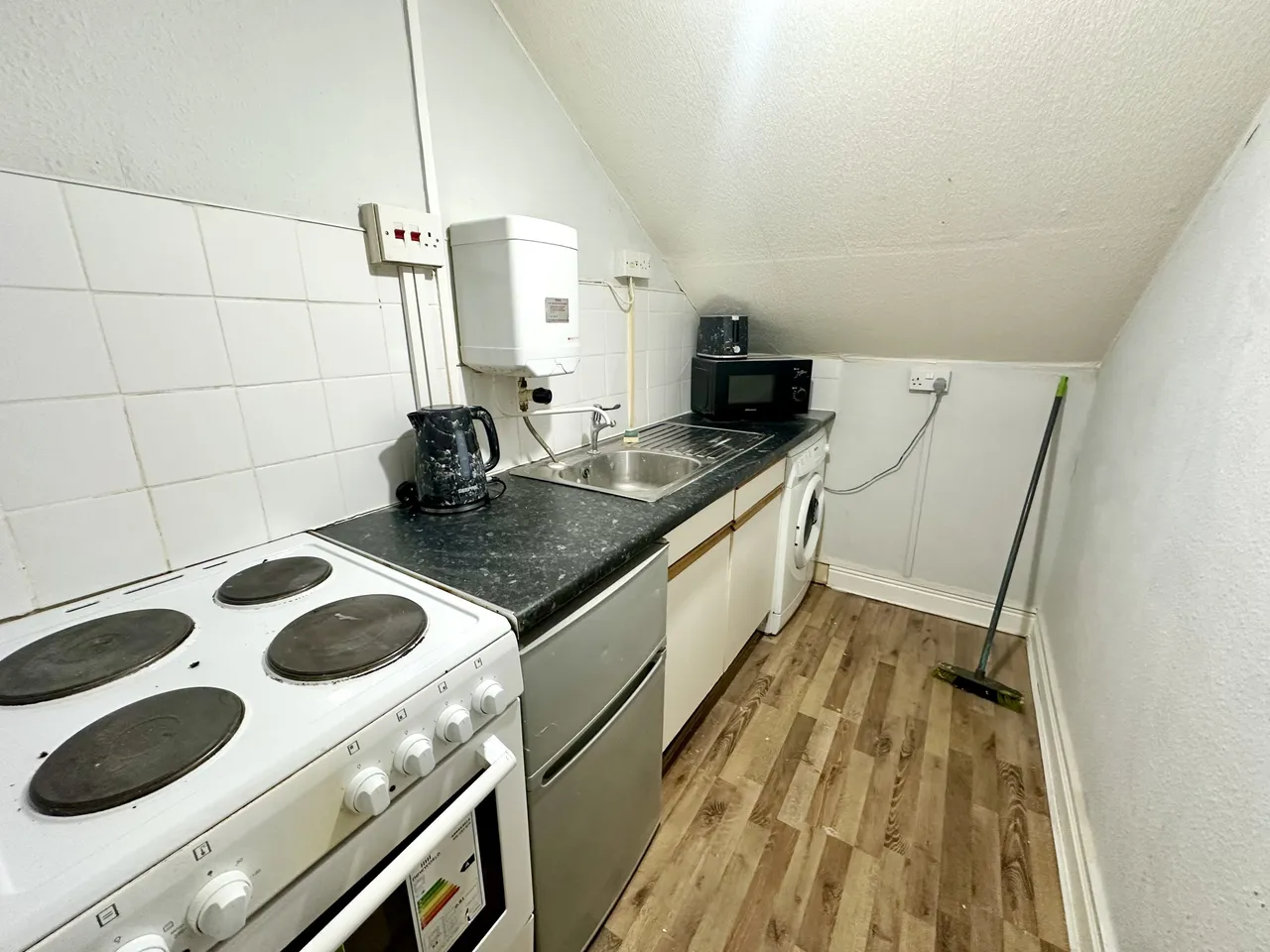 Temple Crescent, LEEDS, photo 4