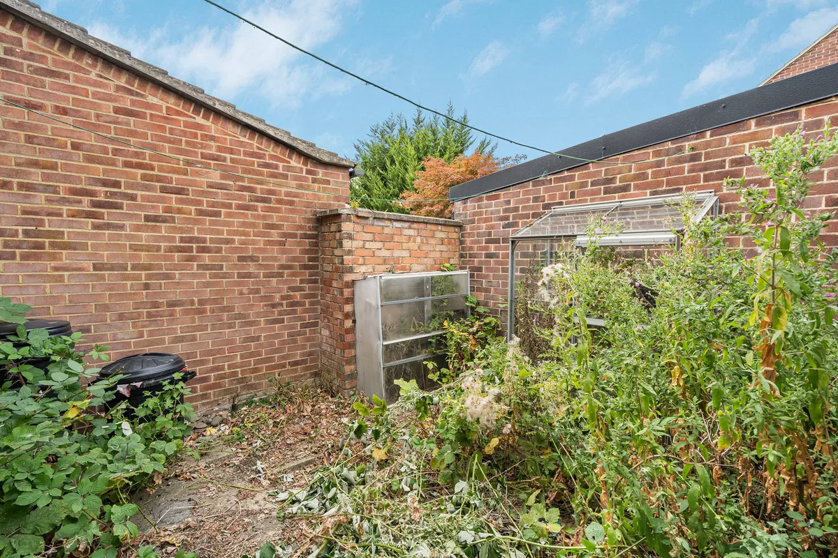 Lodden Close, Bicester, photo 11