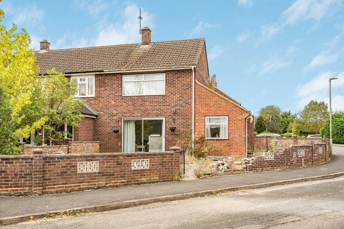 2 bed house for sale, Lodden Close, Bicester