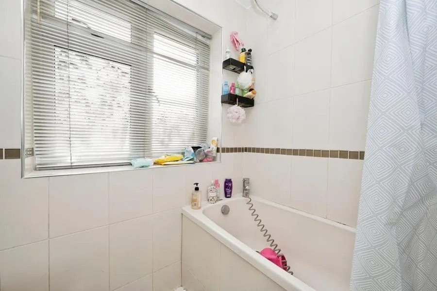 Elgin Avenue, Ashford, TW15, photo 8