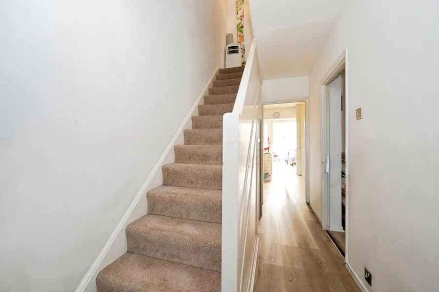 Elgin Avenue, Ashford, TW15, photo 9