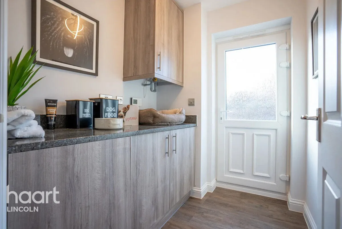 Lawrence Road, Wittering, PE8, photo 5
