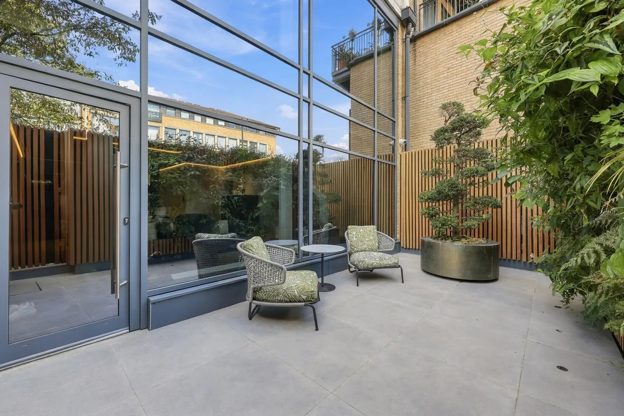 Fairfield Road, London, E3, photo 9