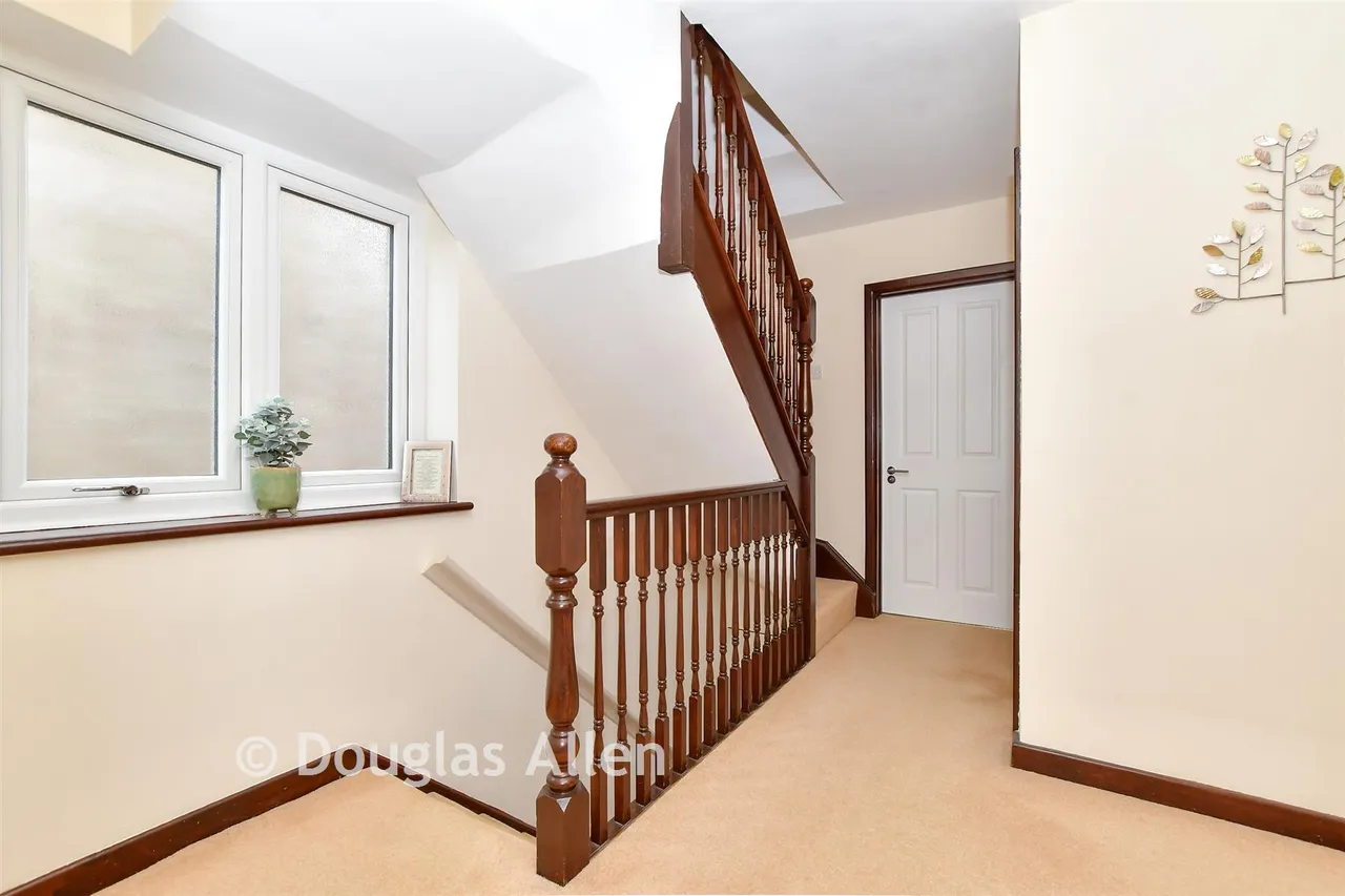 Oakhurst Drive, Wickford, SS12, photo 8