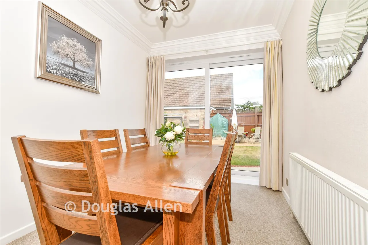 Oakhurst Drive, Wickford, SS12, photo 6