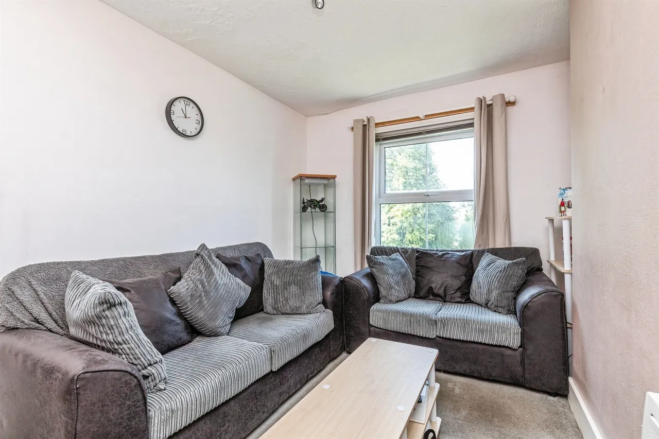 Elphinstone Road, Hastings, photo 2