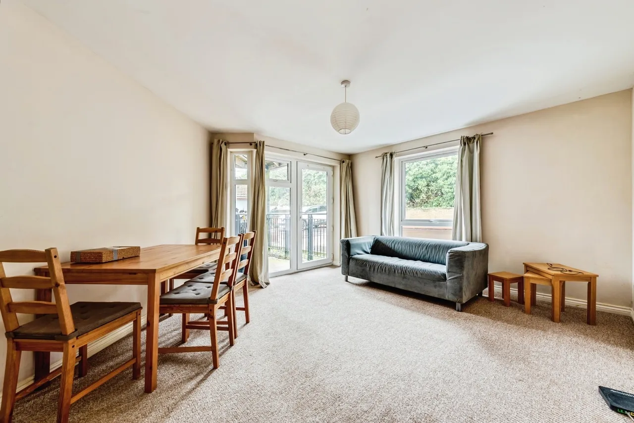 Celsus Grove, Swindon, Wiltshire, SN1, photo 3