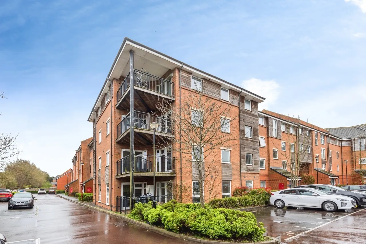 Celsus Grove, Swindon, Wiltshire, SN1, photo 17