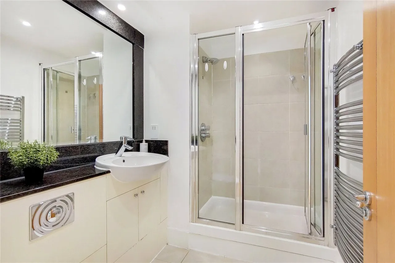 St. George Wharf, London, SW8, photo 5