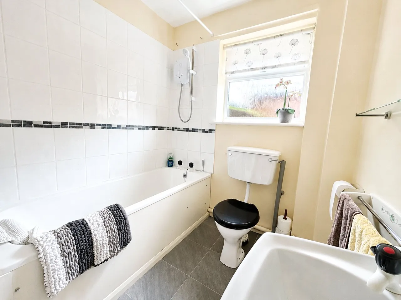 Windsor Close, Minehead, TA24, photo 9