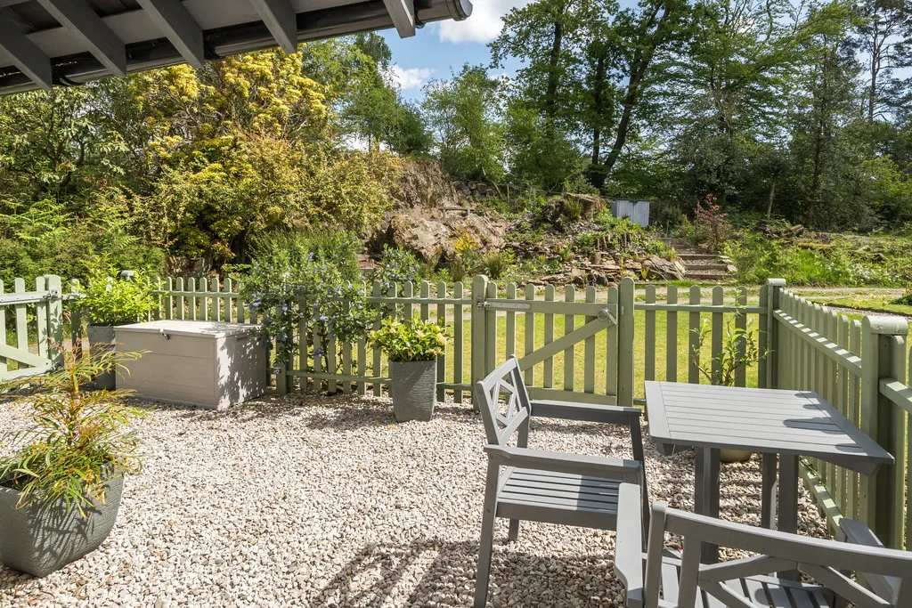 Lickbarrow Road, LA23, photo 24