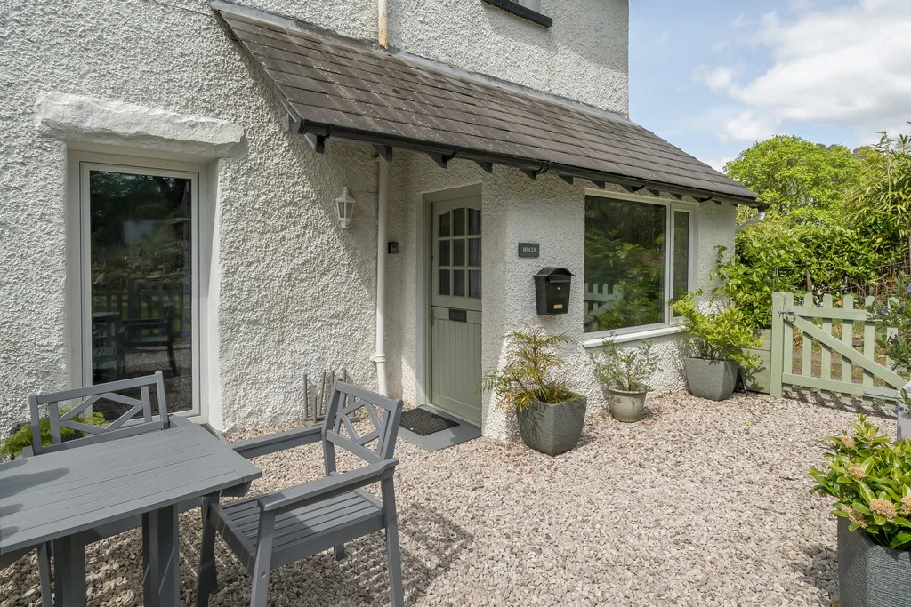 Lickbarrow Road, LA23, photo 8