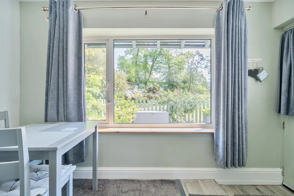 Lickbarrow Road, LA23, photo 4