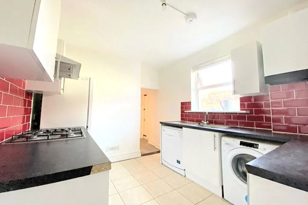 Bramble Road, Southsea, PO4, photo 2