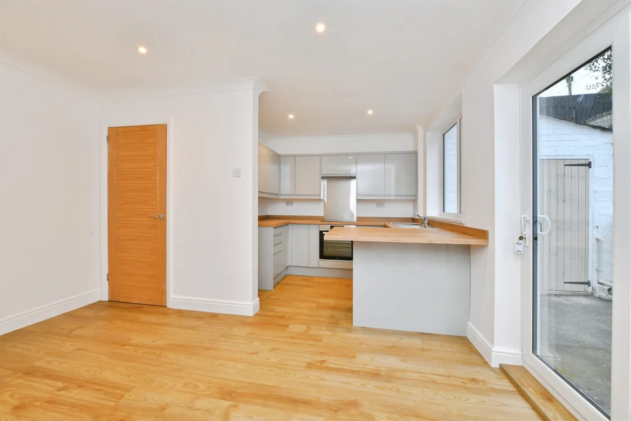 Pasley Street, Plymouth, PL2, photo 12