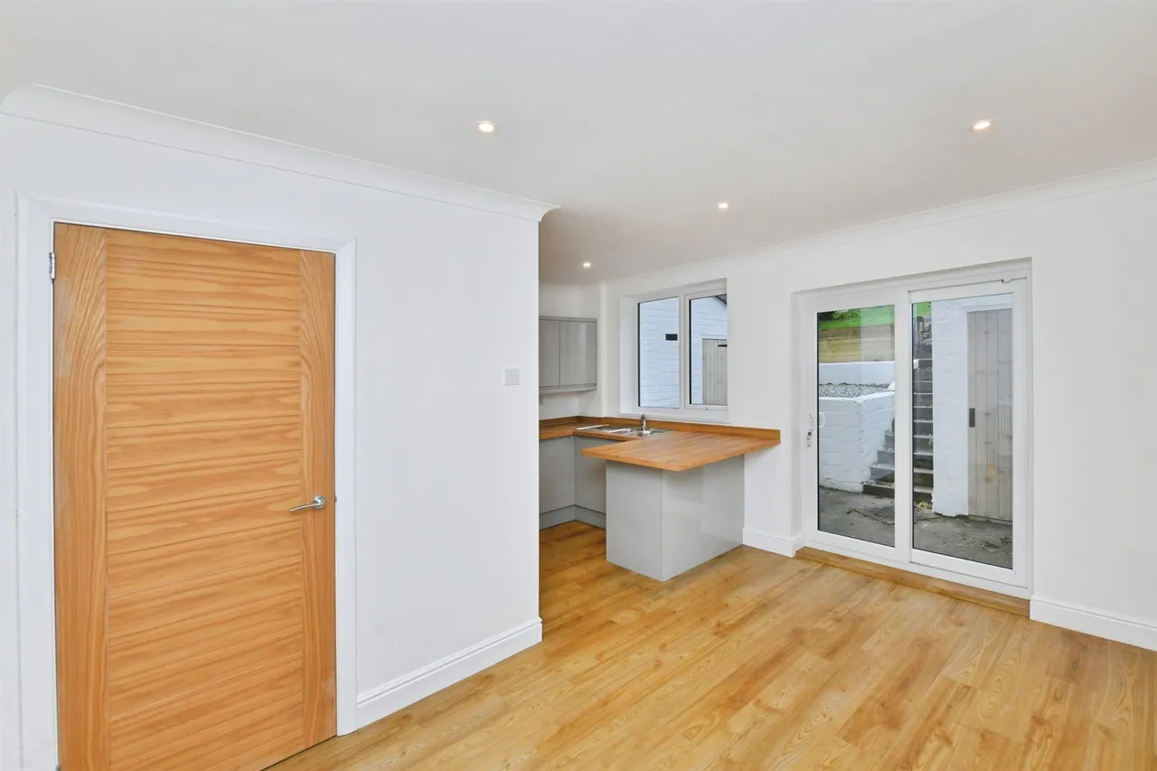 Pasley Street, Plymouth, PL2, photo 13