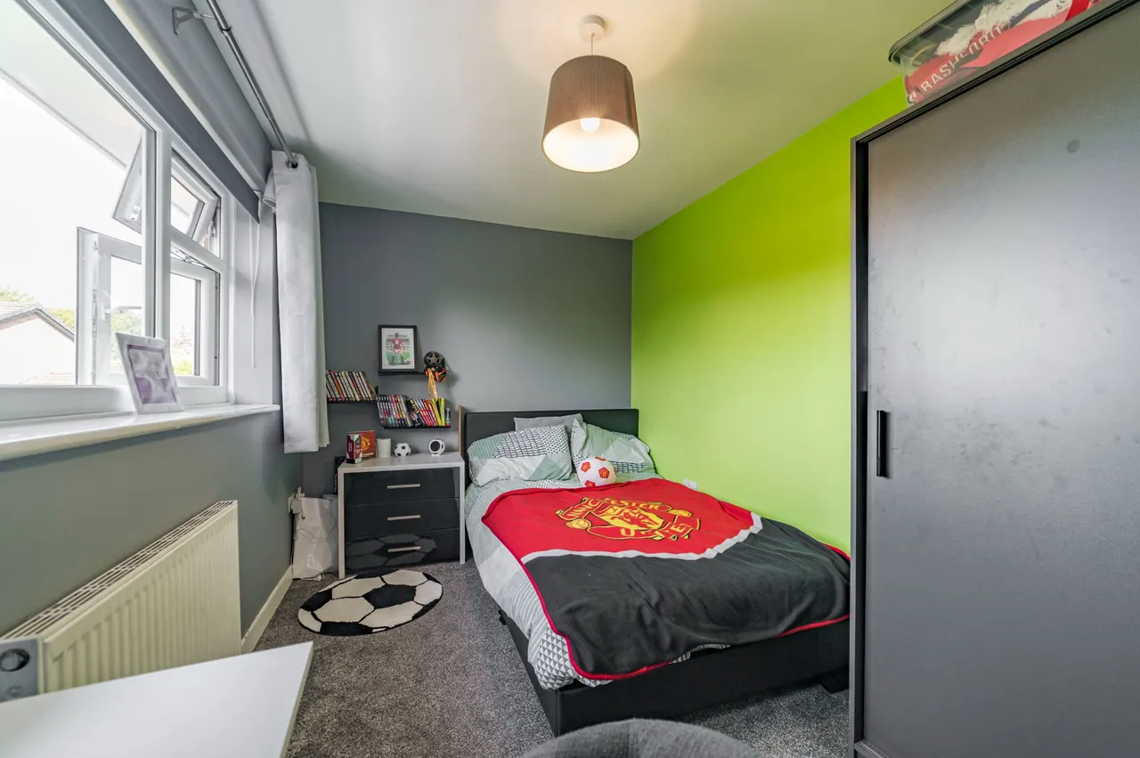 Thornbank Close, Hopwood, photo 18