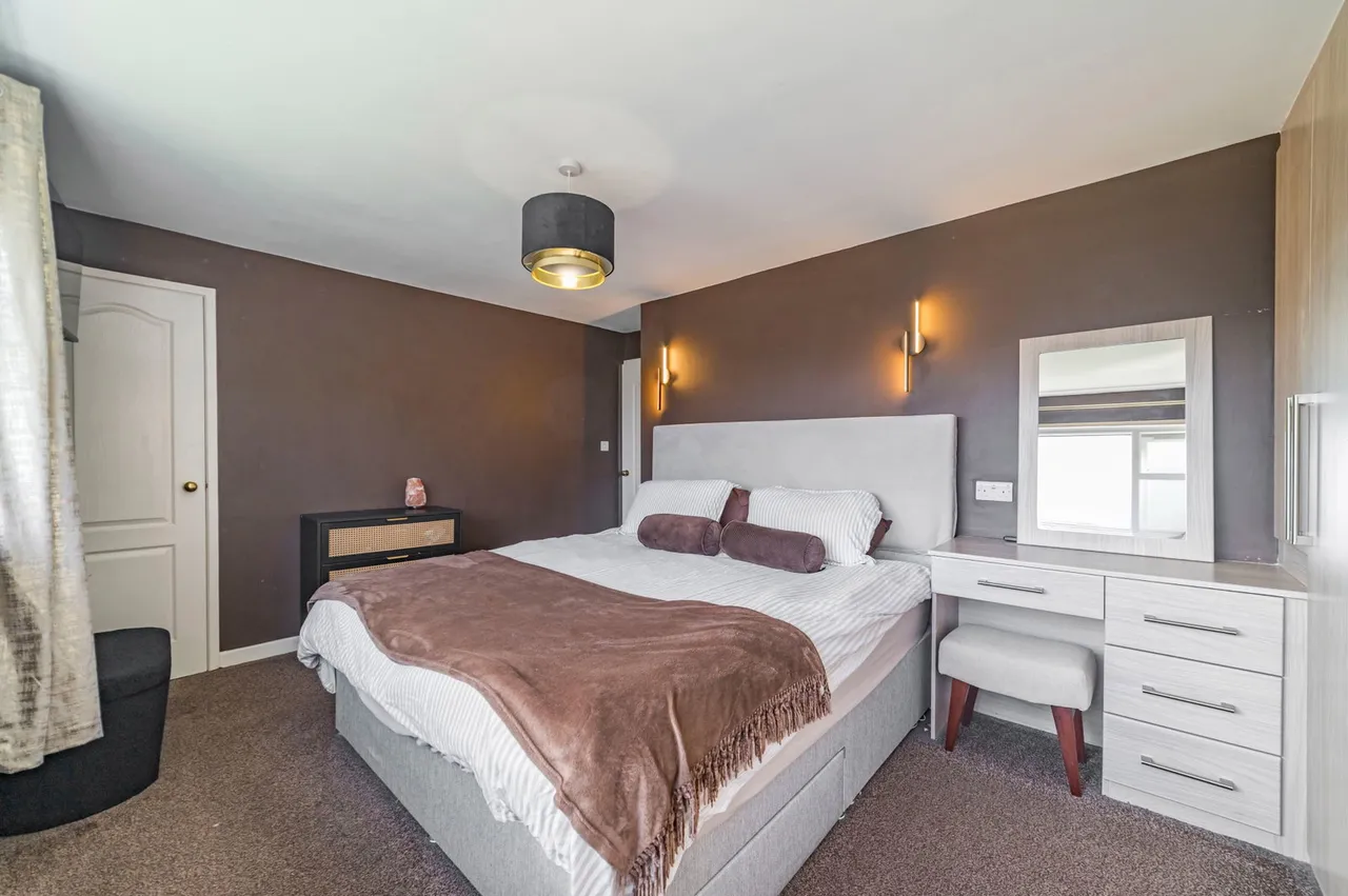 Thornbank Close, Hopwood, photo 15